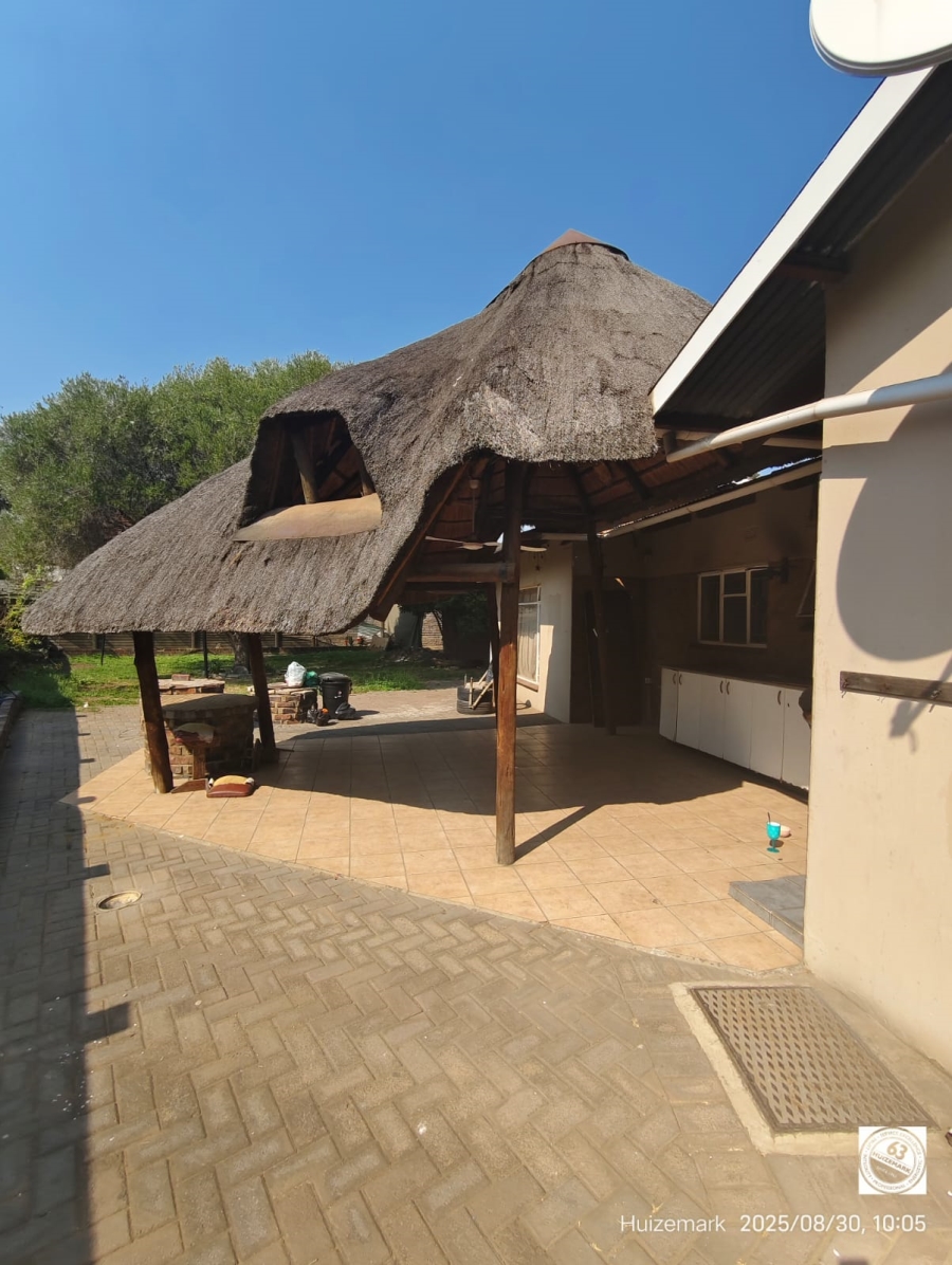 6 Bedroom Property for Sale in Sasolburg Ext 3 Free State